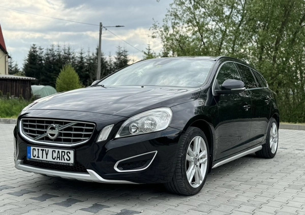 Volvo V60 cena 35900 przebieg: 216000, rok produkcji 2011 z Rzeszów małe 301